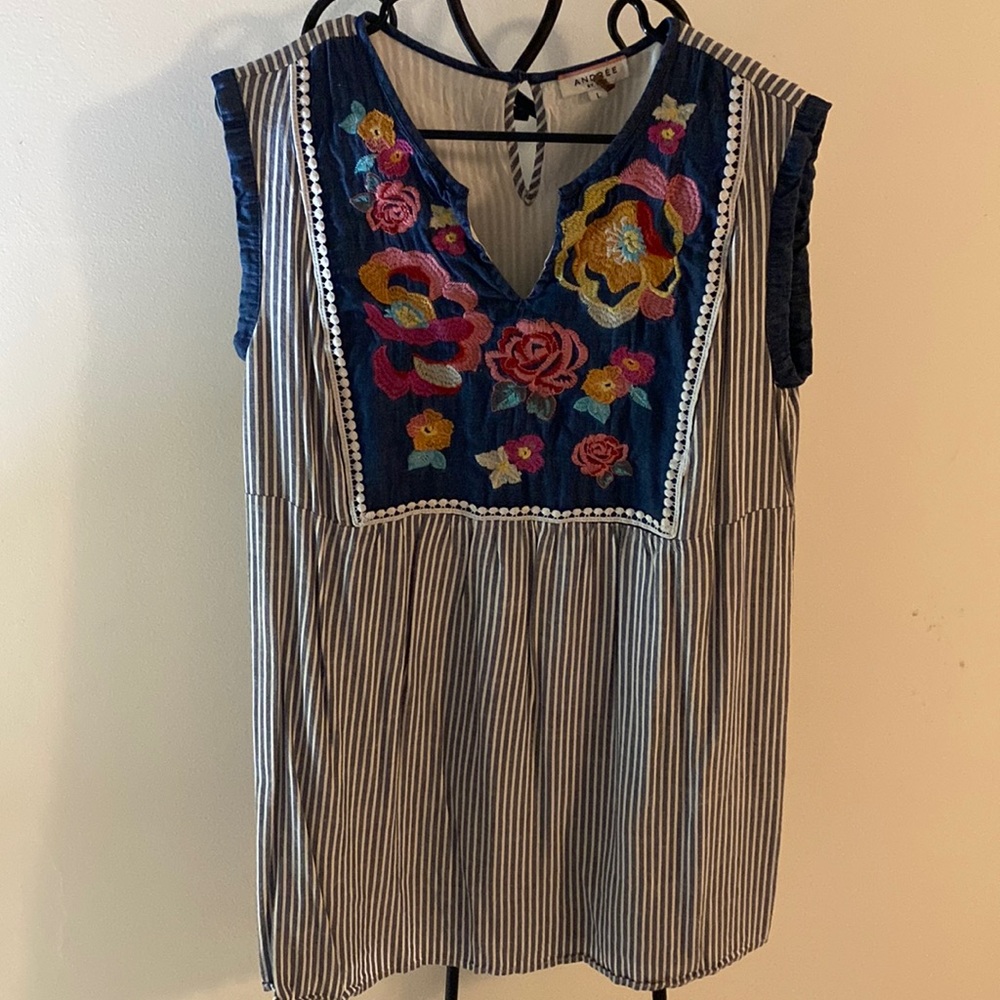 Embroidered dress with grey and white stripes